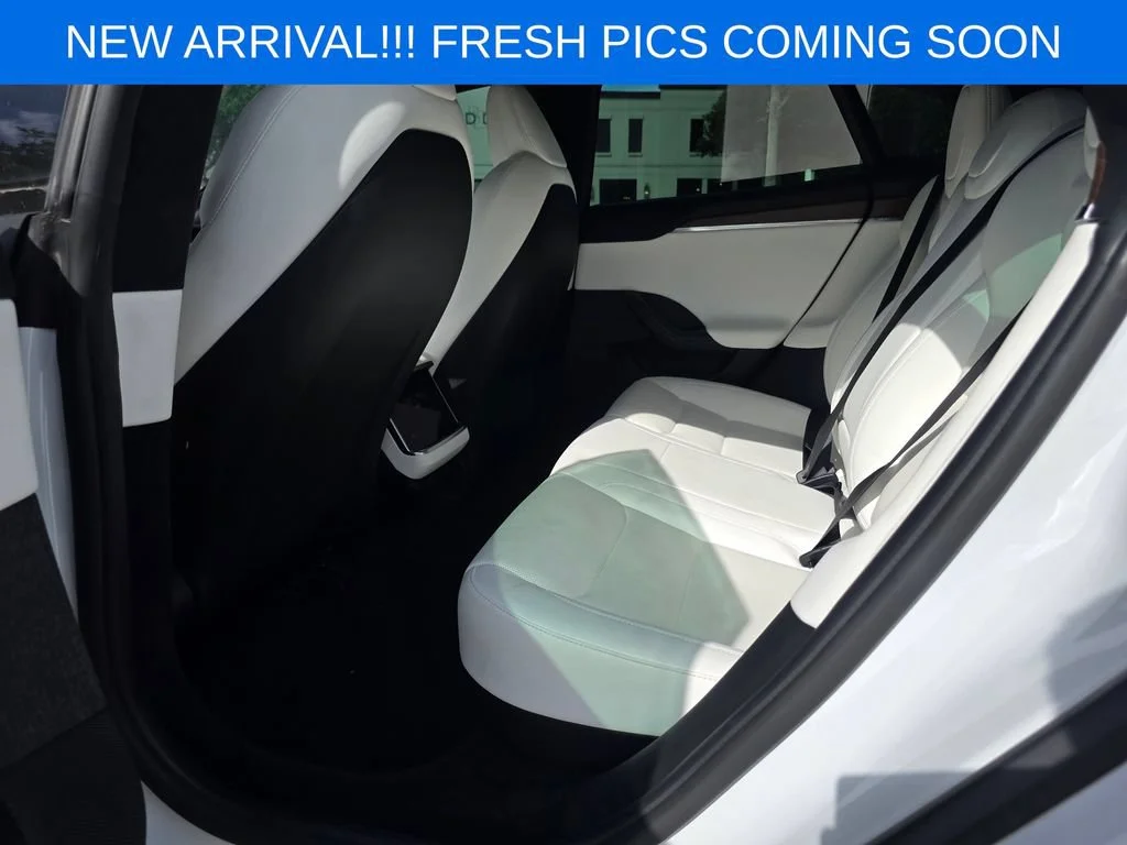 Used 2021  Tesla Long Range image 14