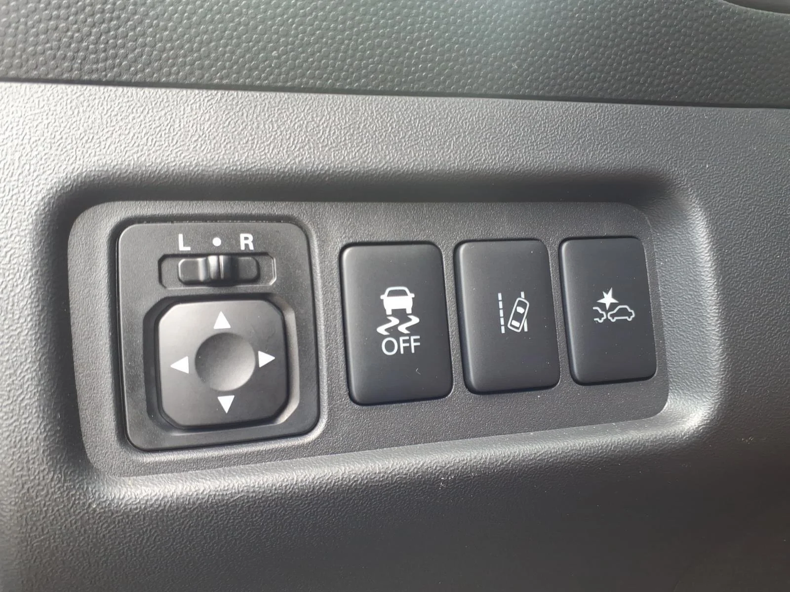 Used 2024 Jet Black Metallic Mitsubishi Black Edition image 8