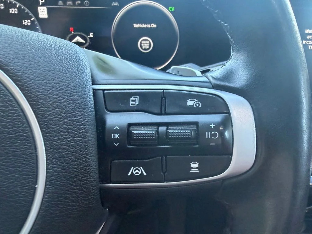 Used 2023 Fusion Black Kia SX-Prestige image 16