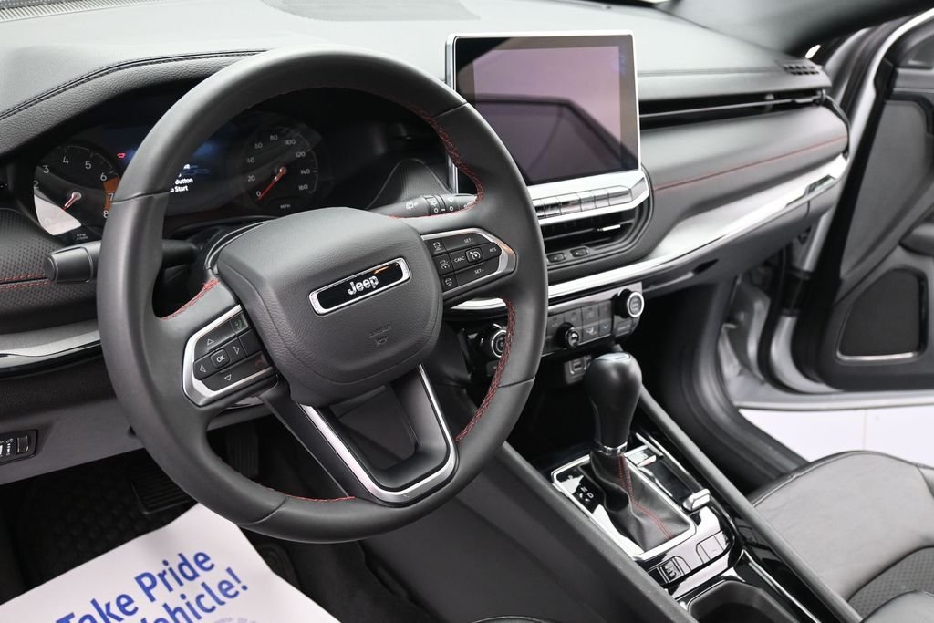 2025 Jeep Compass Trailhawk - Photo 15