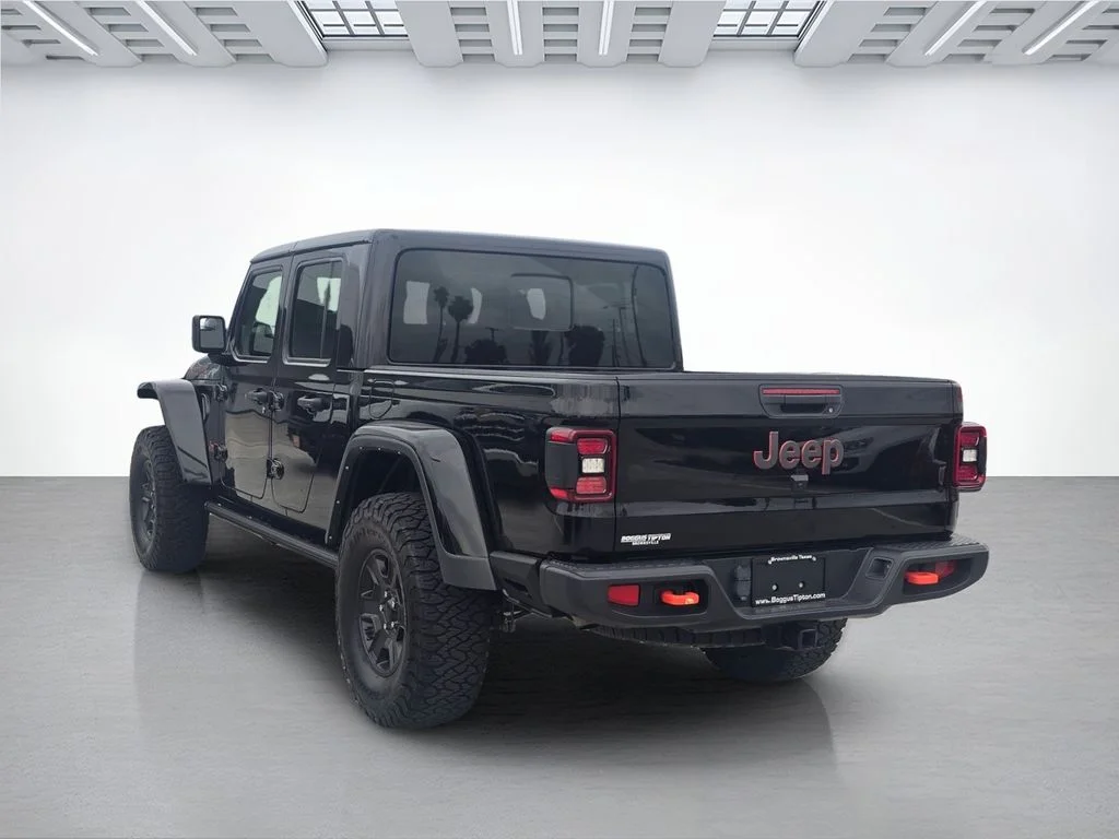 Used 2021 Black Jeep Mojave image 5