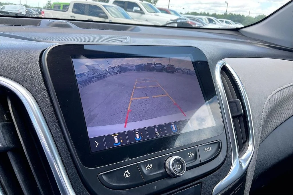 Used 2020 White Chevrolet Premier image 13