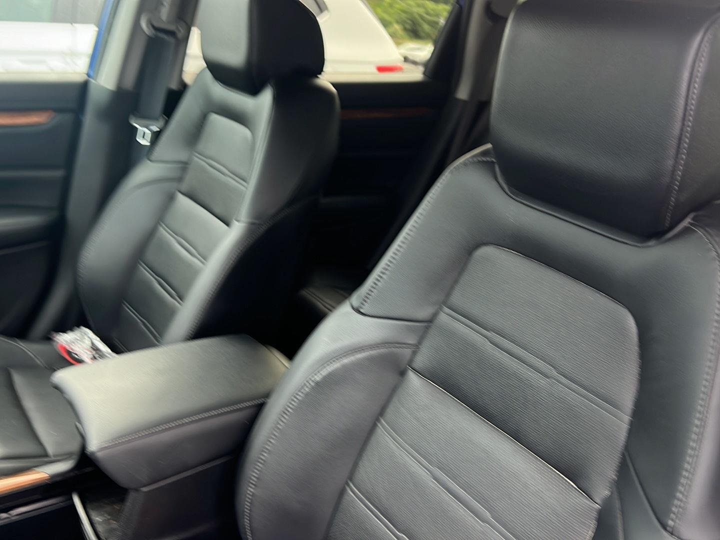 Used 2020 Aegean Blue Metallic Honda Touring image 9