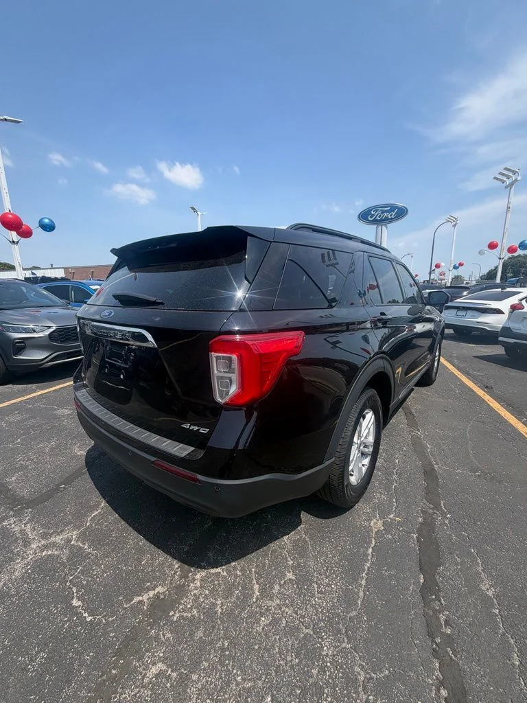 Certified Used 2022 Black Metallic Ford XLT image 29