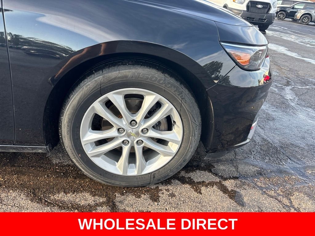 Used 2018 Mosaic Black Metallic Chevrolet LT image 12
