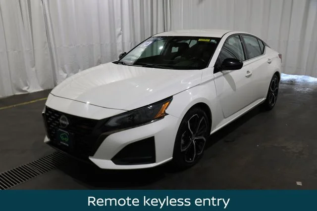 Certified Used 2024 White Nissan 2.5 SR image 6