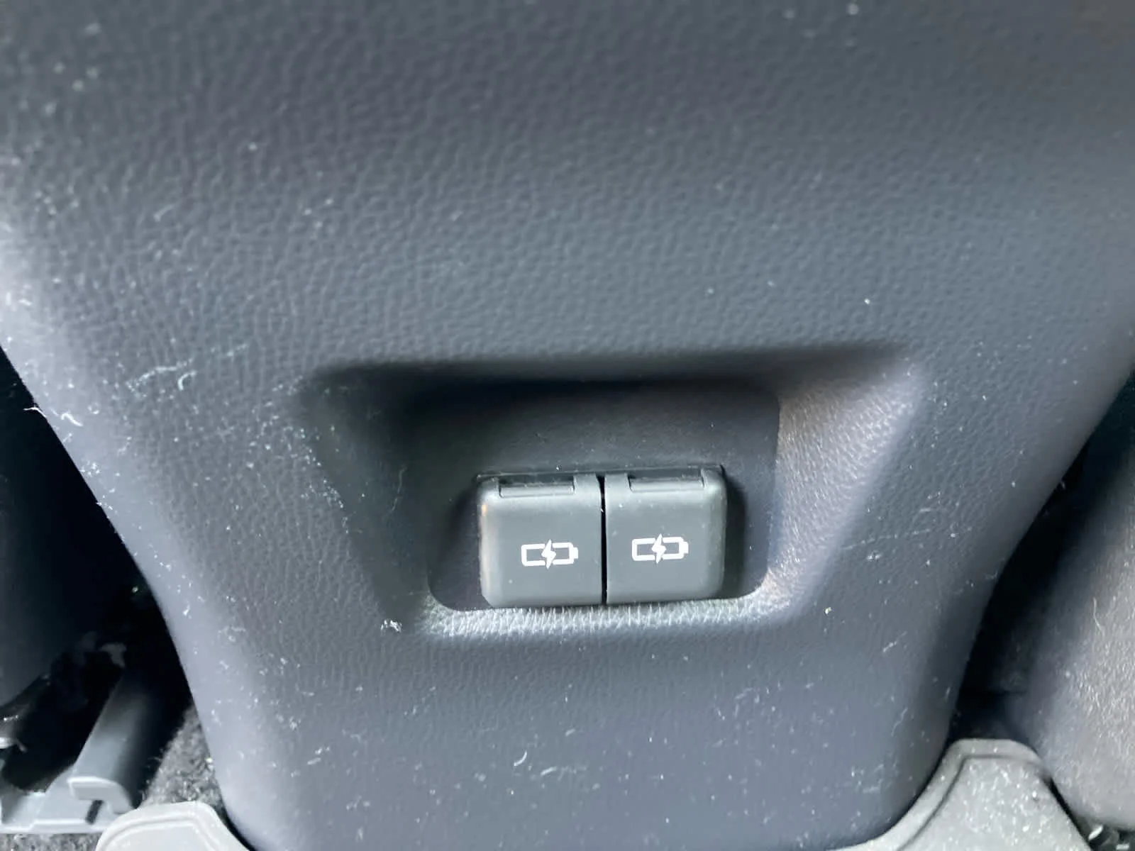 Certified Used 2025 Blueprint Toyota Hybrid XLE image 37