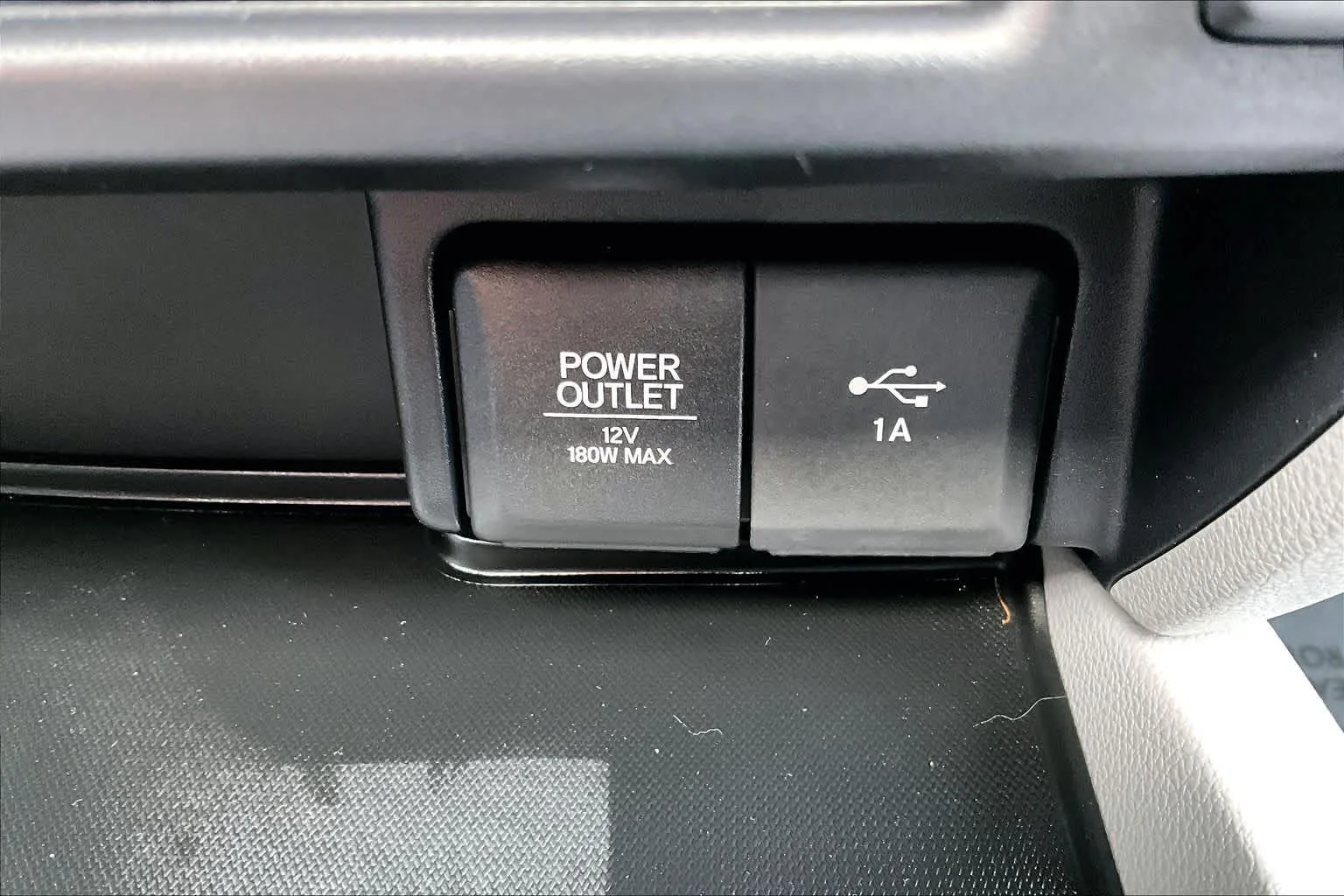 Used 2019 Forest Mist Metallic Honda RTL image 34