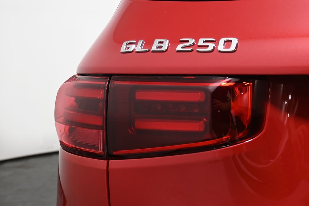 2026 Mercedes-Benz GLB GLB 250 - Photo 12