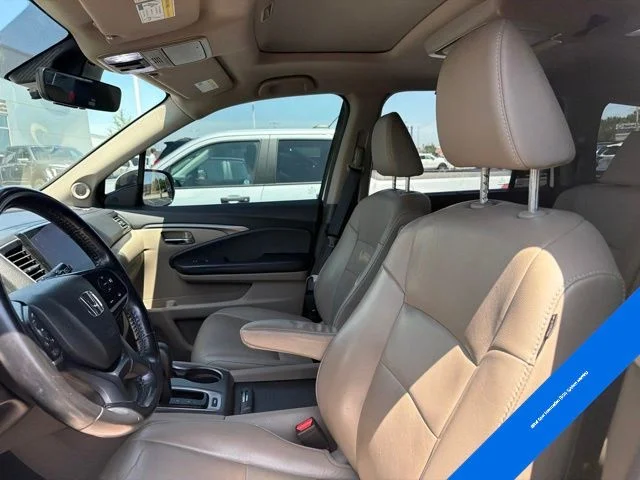 Used 2019 White Diamond Pearl Honda EX-L image 14