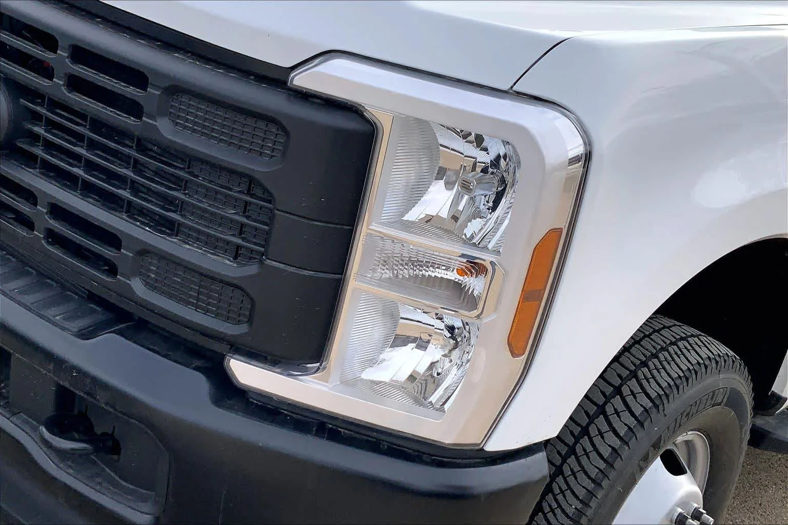 2026 Ford F-350 Super Duty XL - Photo 13