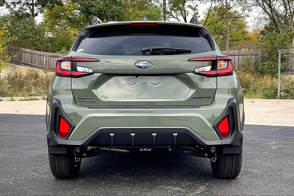 New 2026 ALPINE GREEN Subaru Premium image 4