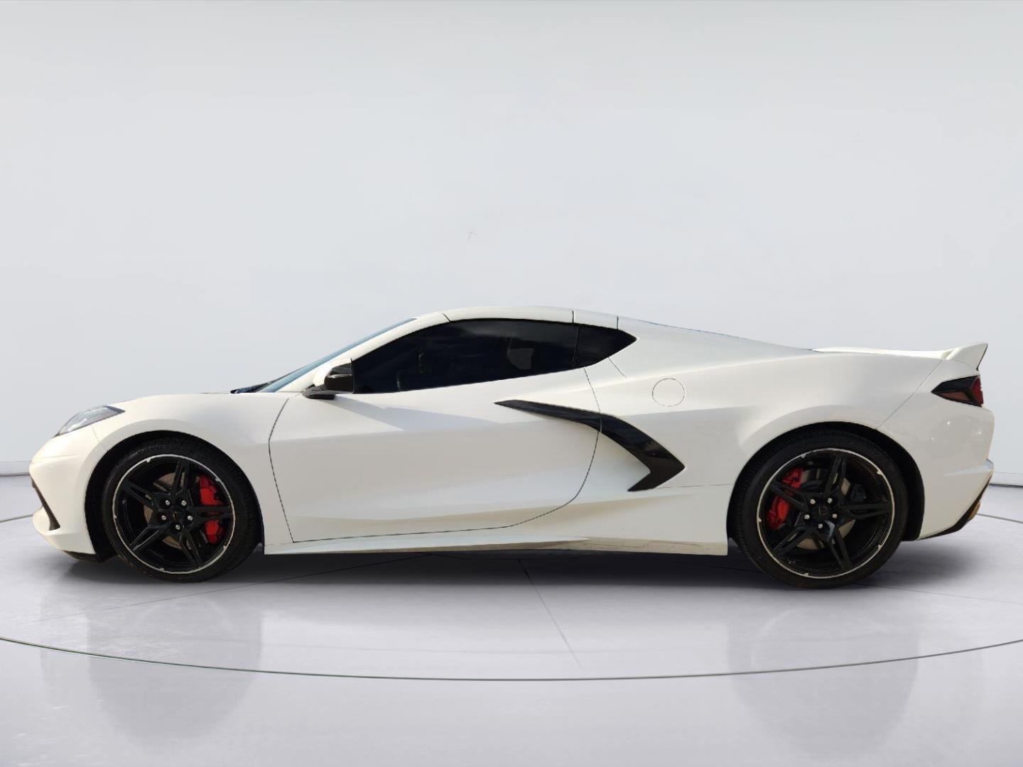 2021 Chevrolet Corvette Stingray photo 4 of 31