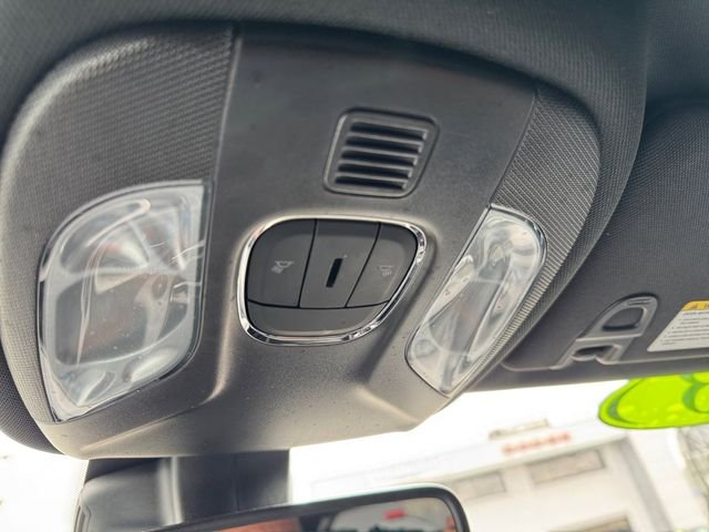 Used 2023 Black Jeep Latitude Lux image 25
