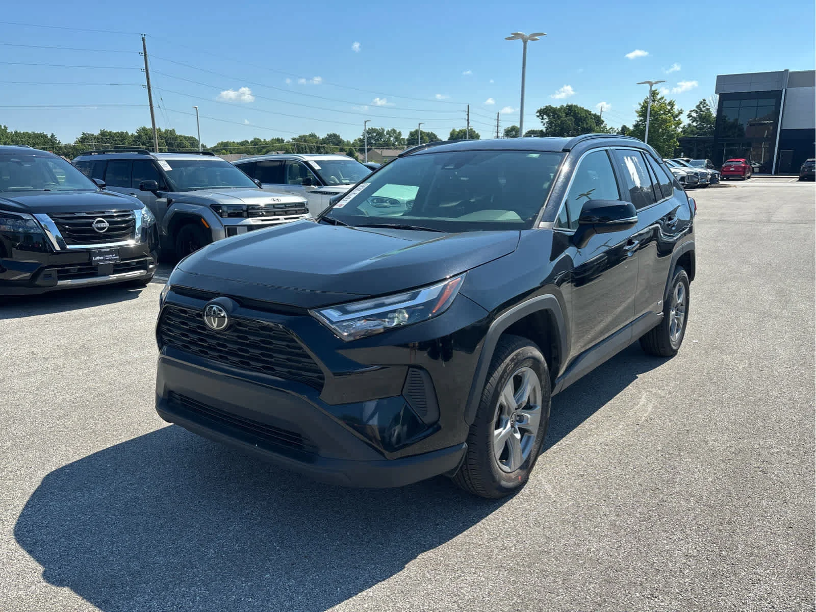 Used 2025 Toyota RAV4 XLE with VIN 4T3RWRFV7SU181206 for sale in Kansas City