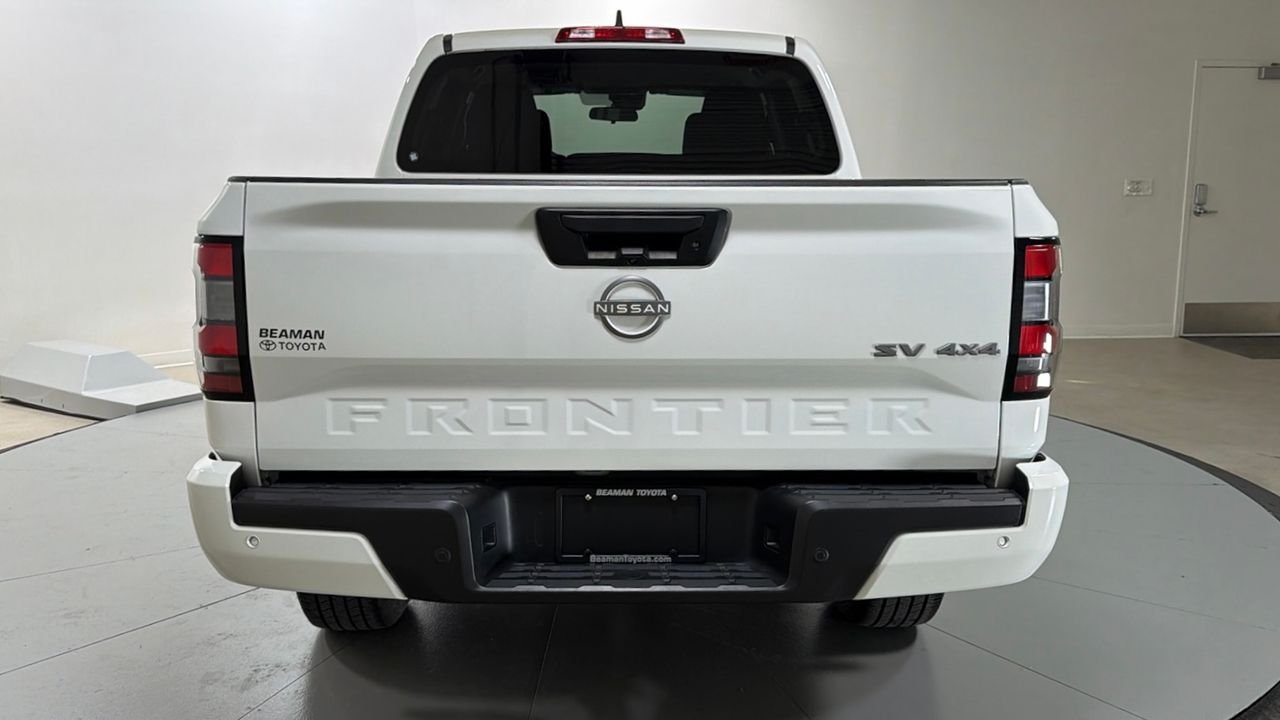 Used 2024 White Nissan SV image 4