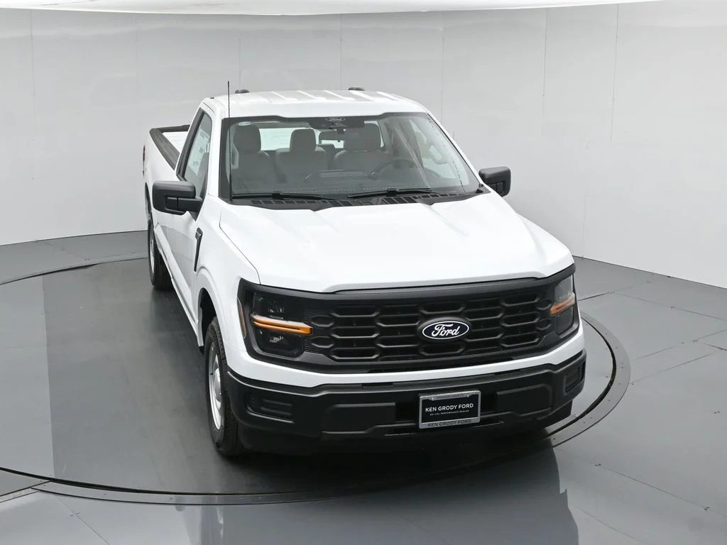 New 2026 Oxford White Ford XL image 35
