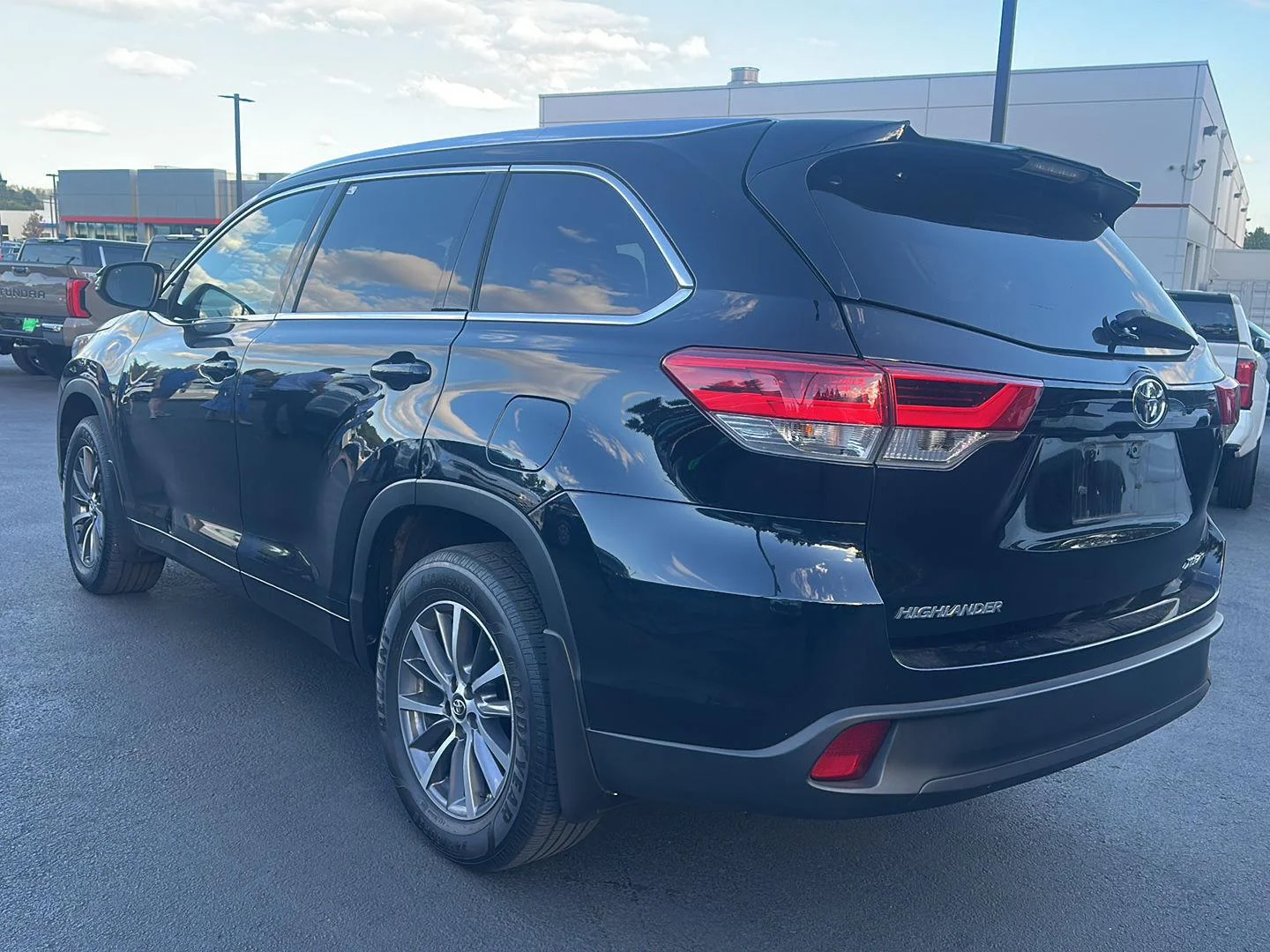 Used 2018 Midnight Black Metallic Toyota XLE image 2