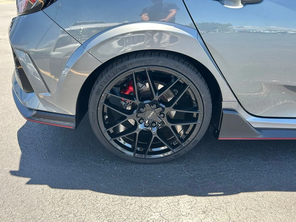 Used 2019  Honda Touring image 10