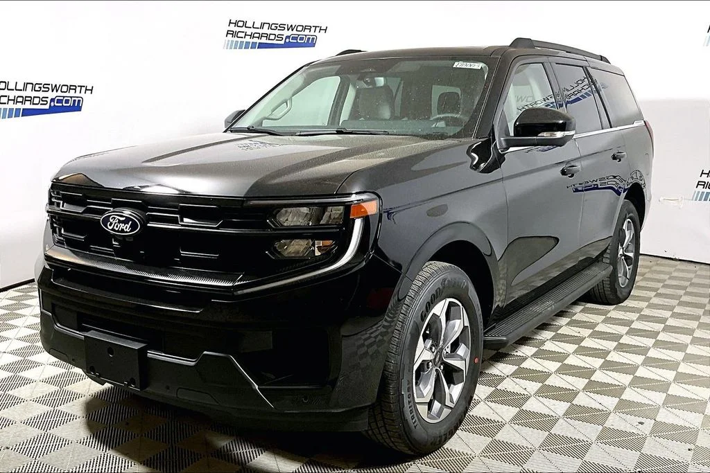 2027 Ford Expedition Active