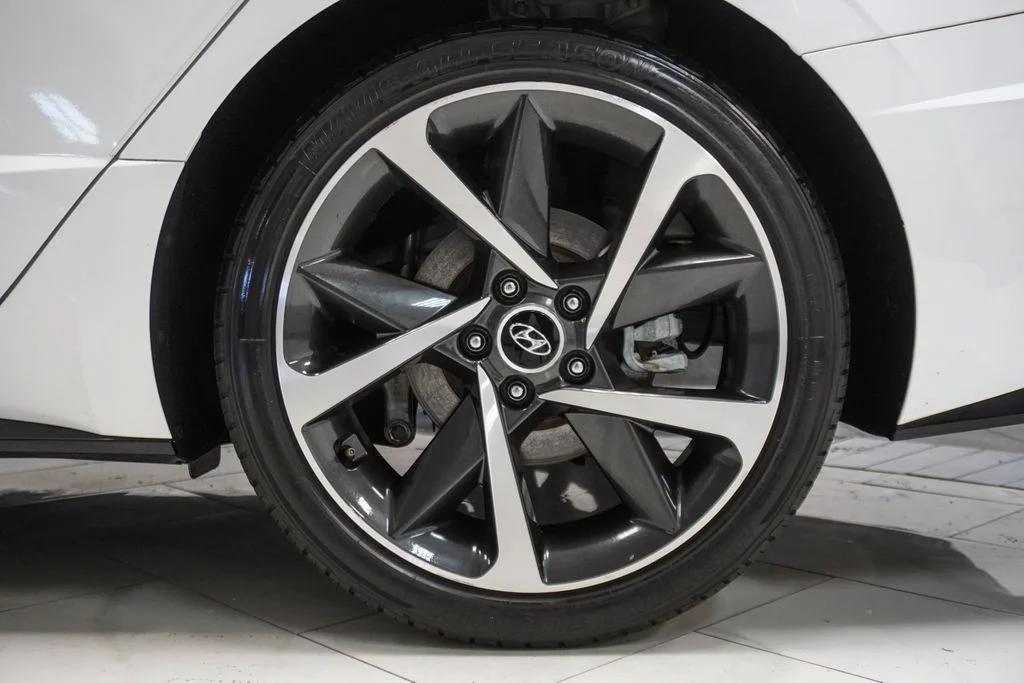 Used 2021 Gray Hyundai SEL Plus image 39