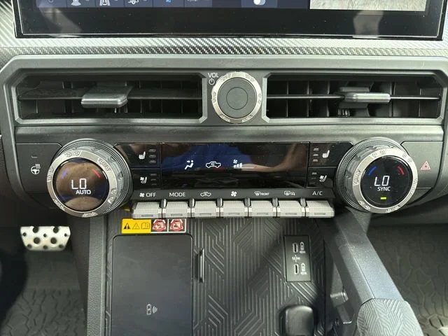 2025 Toyota Tacoma TRD Pro - Photo 18