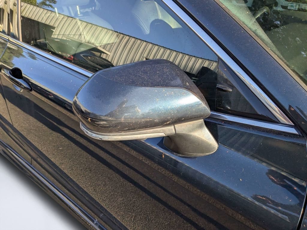 Used 2019 Blue Toyota XSE V6 image 11