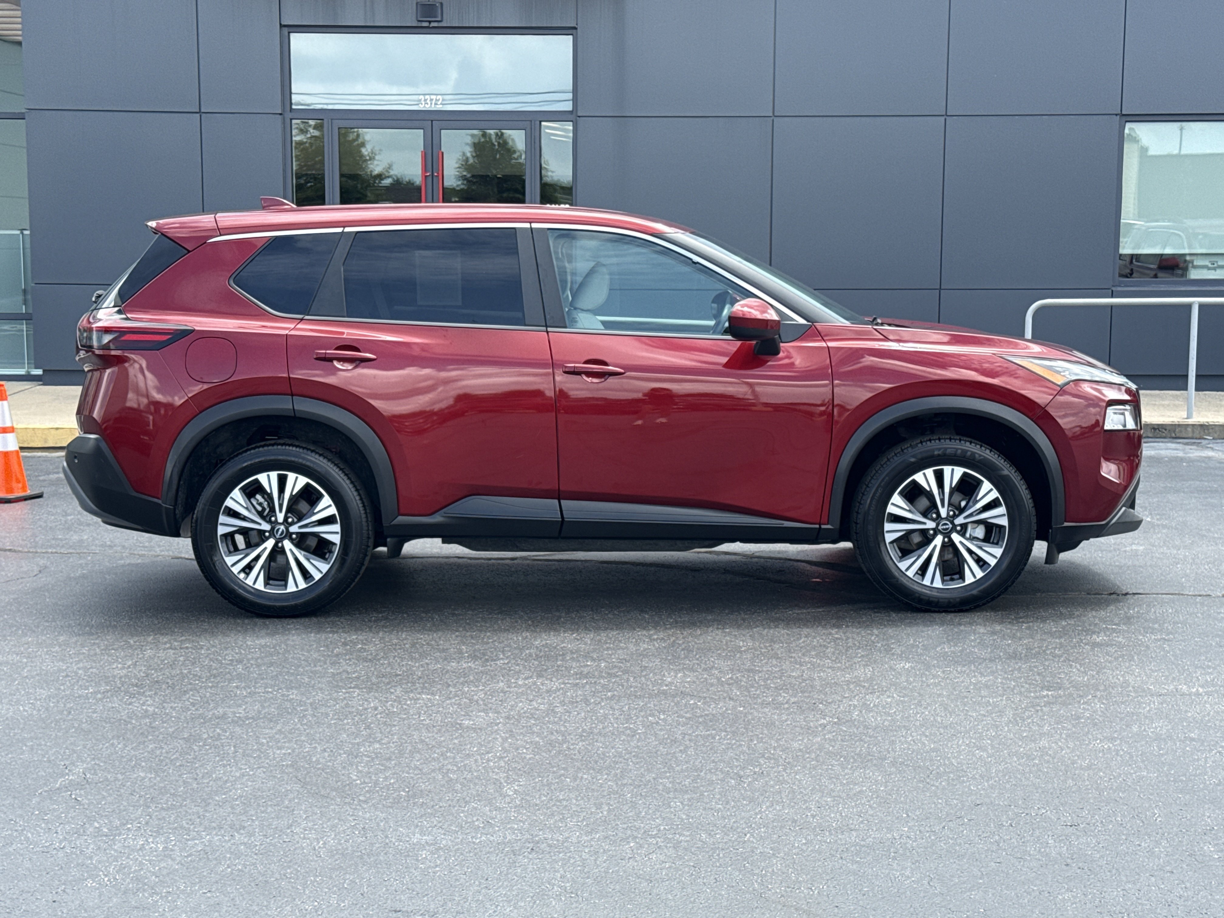 Used 2023 Scarlet Ember Tintcoat Nissan SV image 2