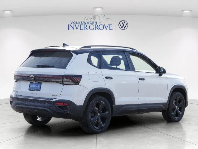 New 2026 White Volkswagen 1.5T SE Black image 2