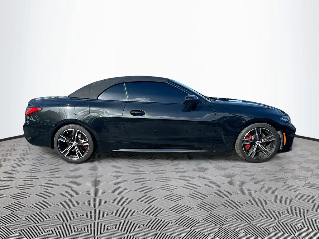 Used 2023 Black BMW M440i image 5