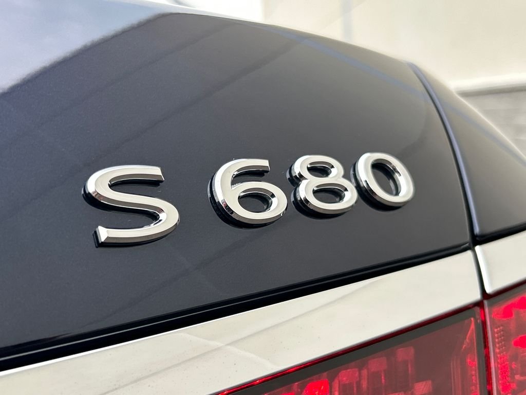 Certified Used 2024  Mercedes-Benz Maybach S 680 image 33