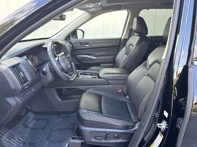 Used 2024 Black Nissan SL image 17