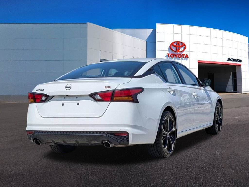 Used 2024 White Nissan 2.5 SR image 11