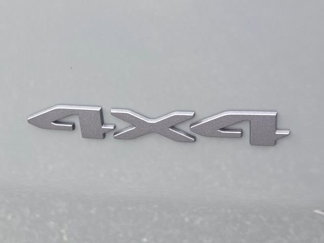 New 2026 Sting-Gray Clearcoat Jeep Laredo image 29