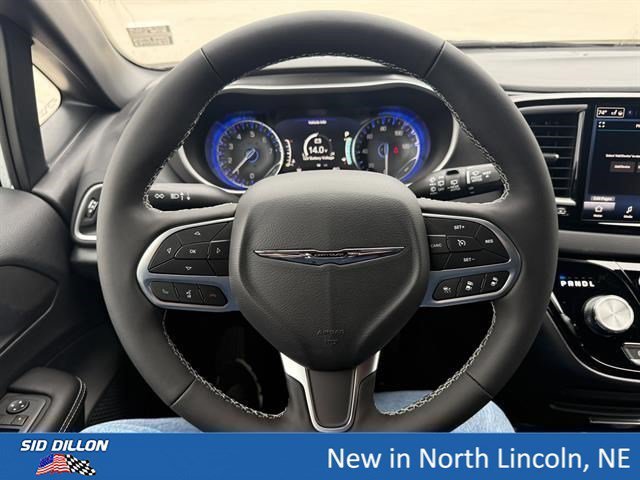 New 2026 Silver Mist Clear-Coat Exterior Paint Chrysler LX image 8