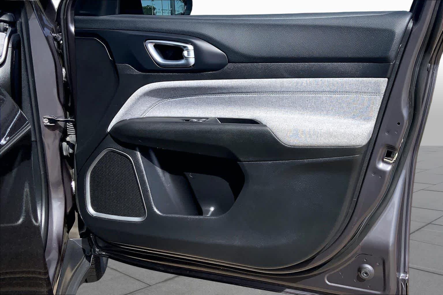 Used 2024 Baltic Gray Metallic Clearcoat Jeep Sport image 23