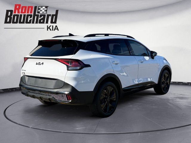 Used 2025 White Kia X-Line image 2