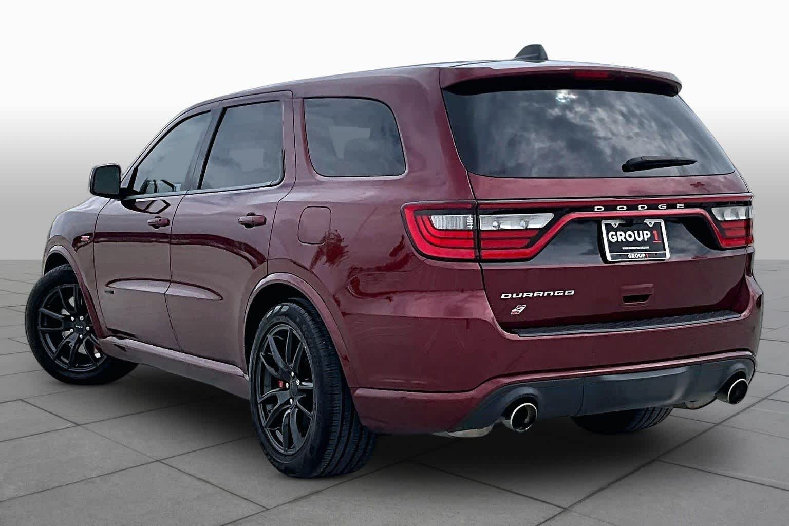 Used 2018 Octane Red Pearlcoat Dodge SRT image 11