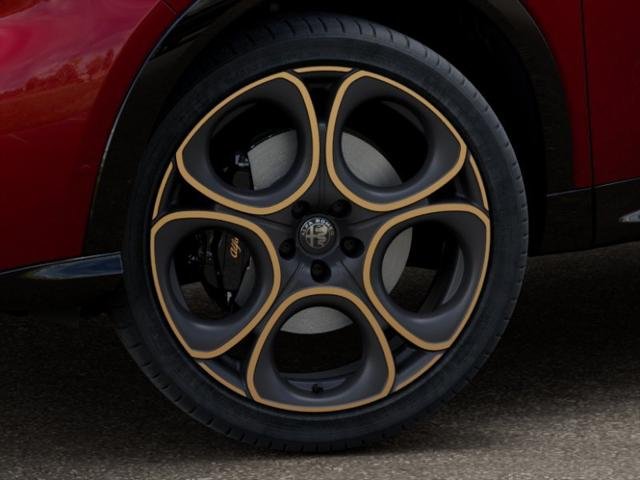 New 2025 Alfa Rosso (Red) Exterior Paint Alfa Romeo Intensa image 63