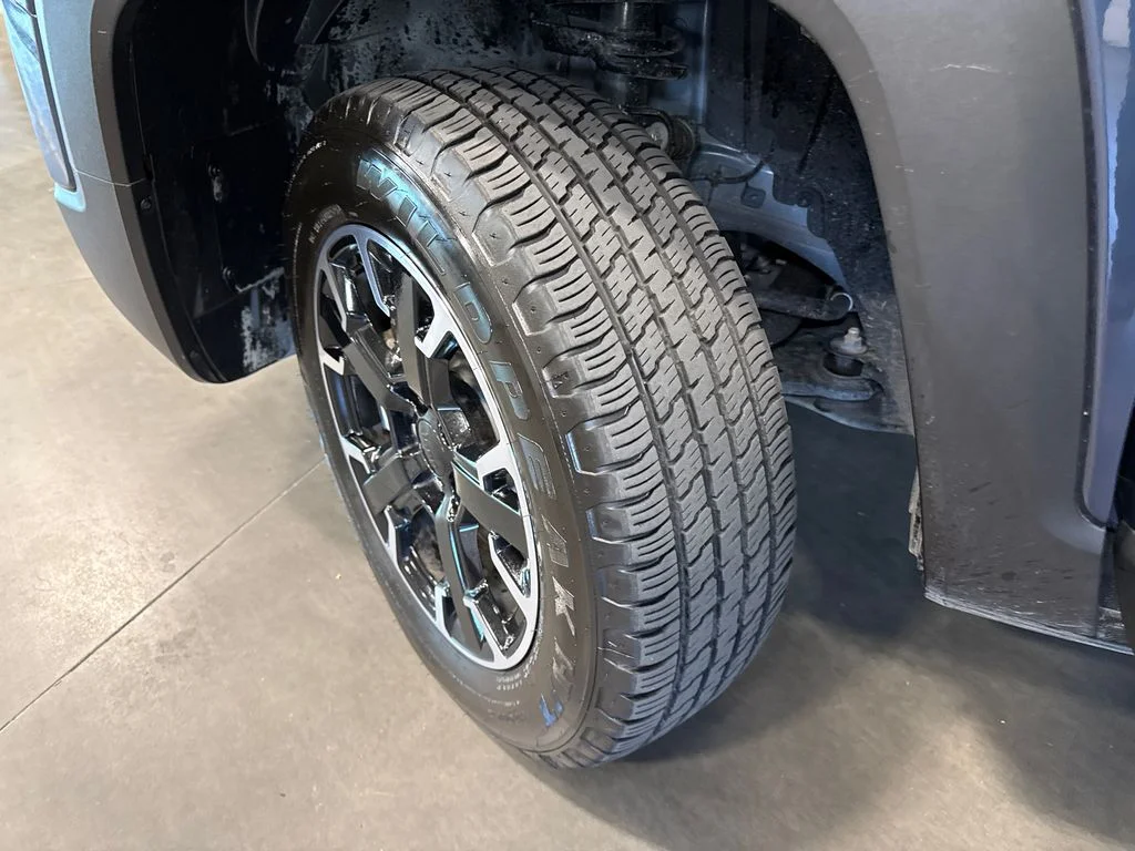 Used 2023 Blue Jeep Trailhawk image 17