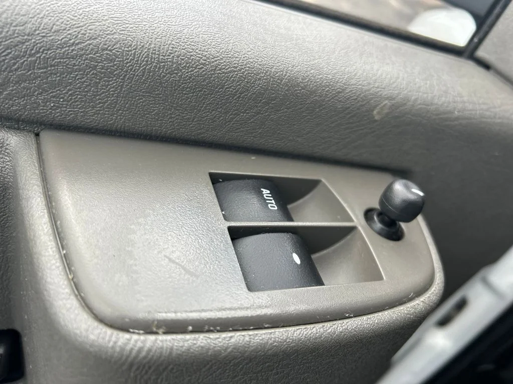 Used 2024 White Chevrolet Work Van image 18