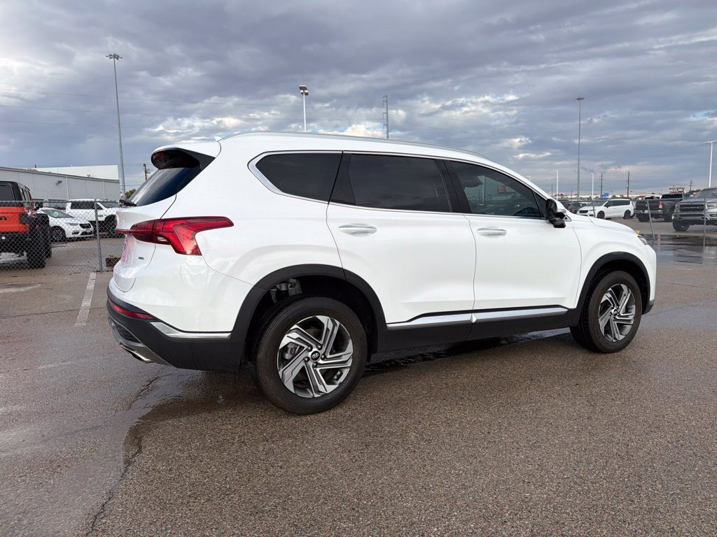 Used 2023 White Hyundai SEL image 9