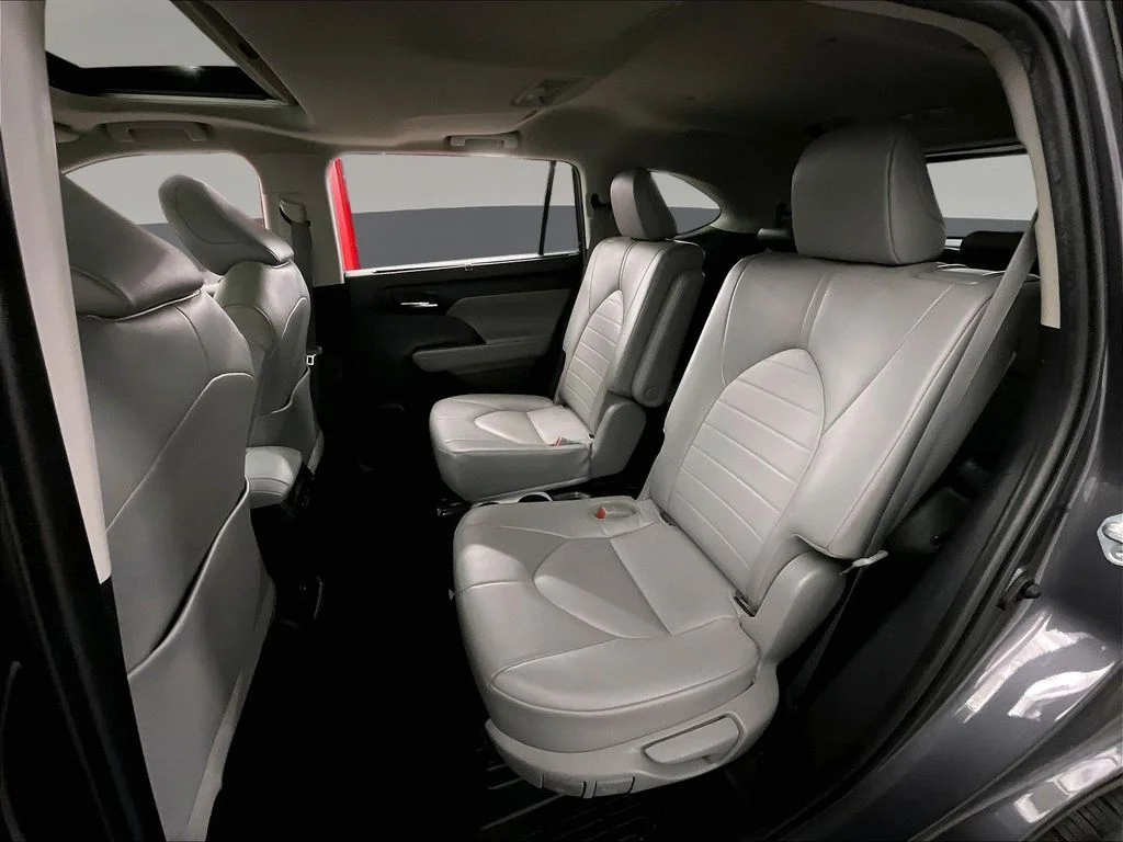 Used 2022 Gray Toyota XLE image 30