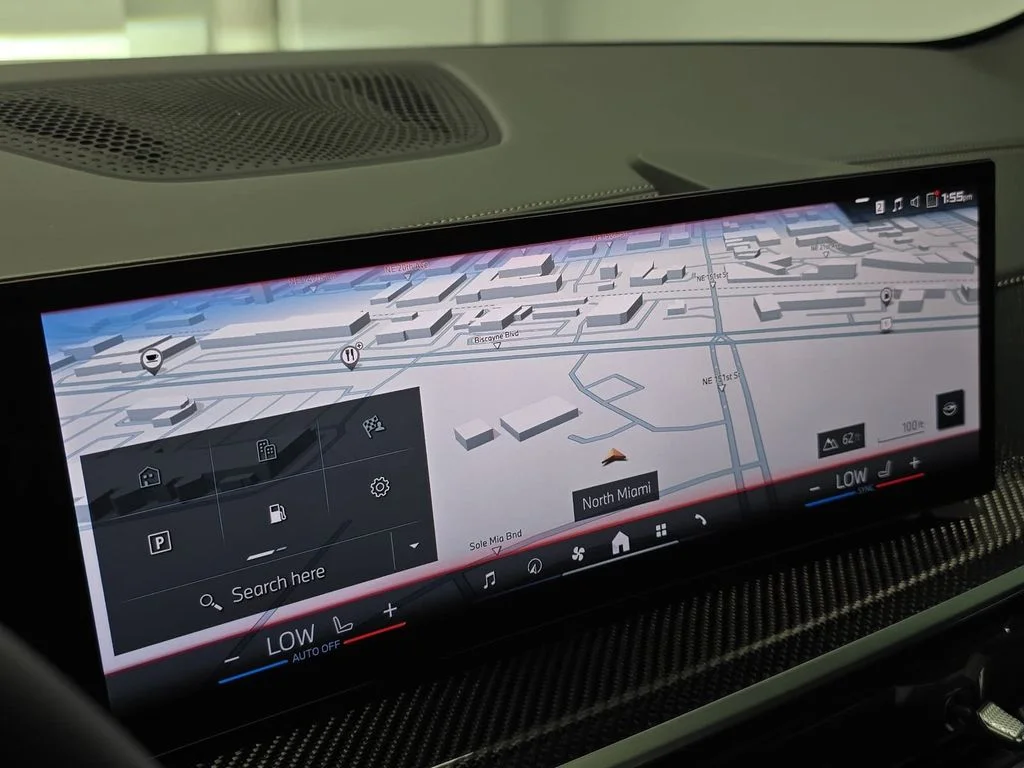 Used 2025 Gray BMW M60i image 17