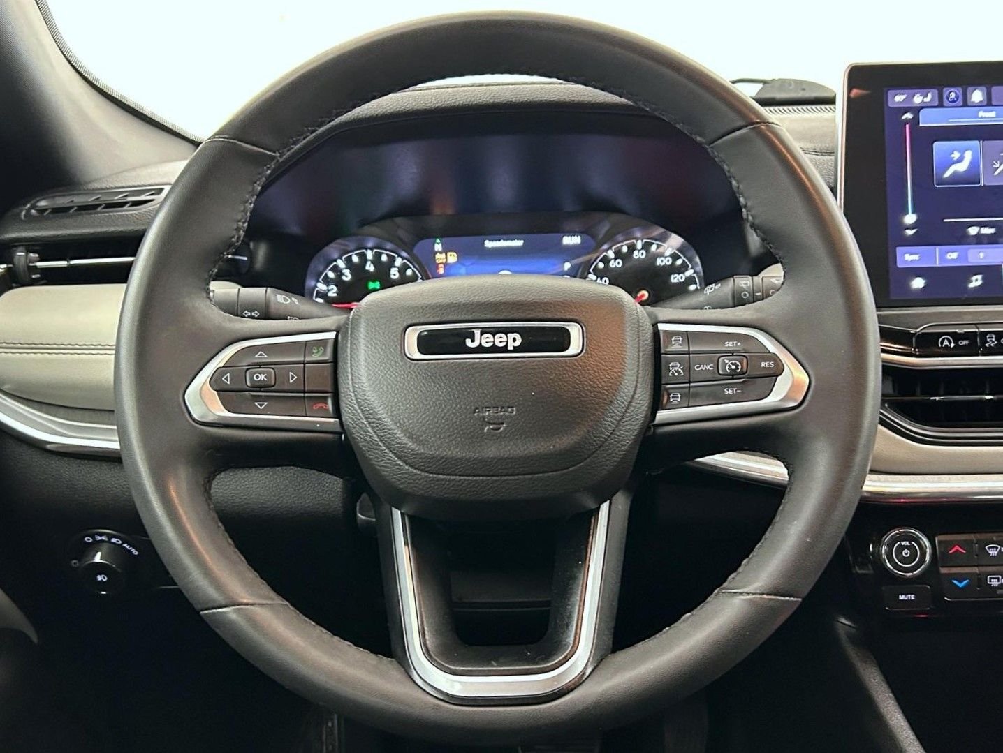 Certified Used 2023 Silver Jeep Limited image 11