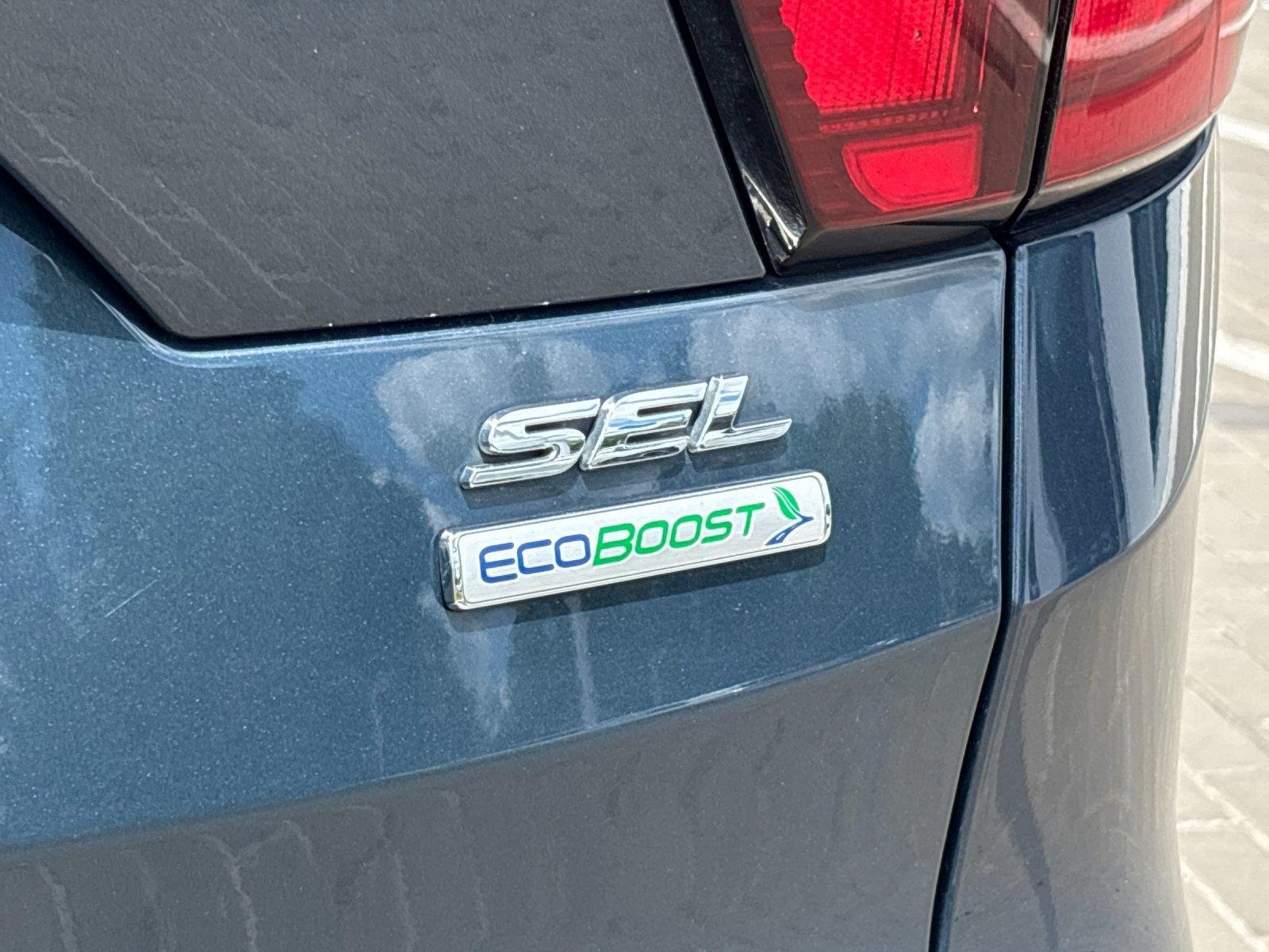 Used 2019  Ford SEL image 11