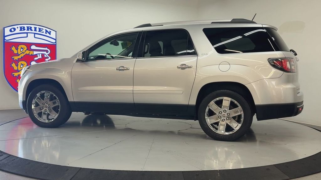 Used 2017 Quicksilver Metallic GMC Limited image 7