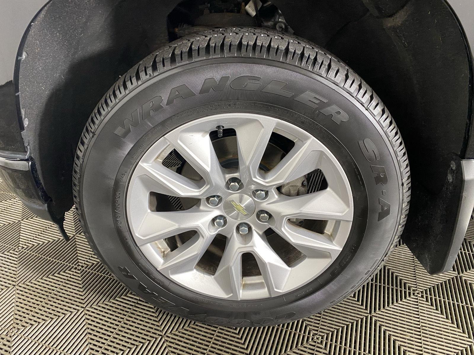 Used 2019 Black Chevrolet Custom image 20