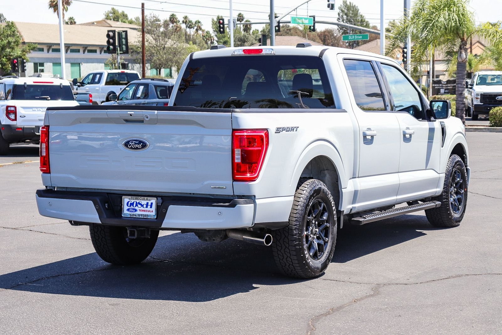 Certified Used 2023 Avalanche Ford XLT image 4