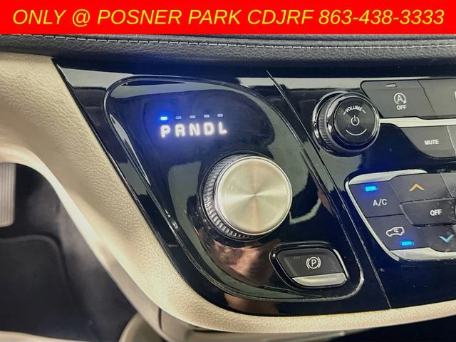 Used 2020 Gray Chrysler Limited image 16